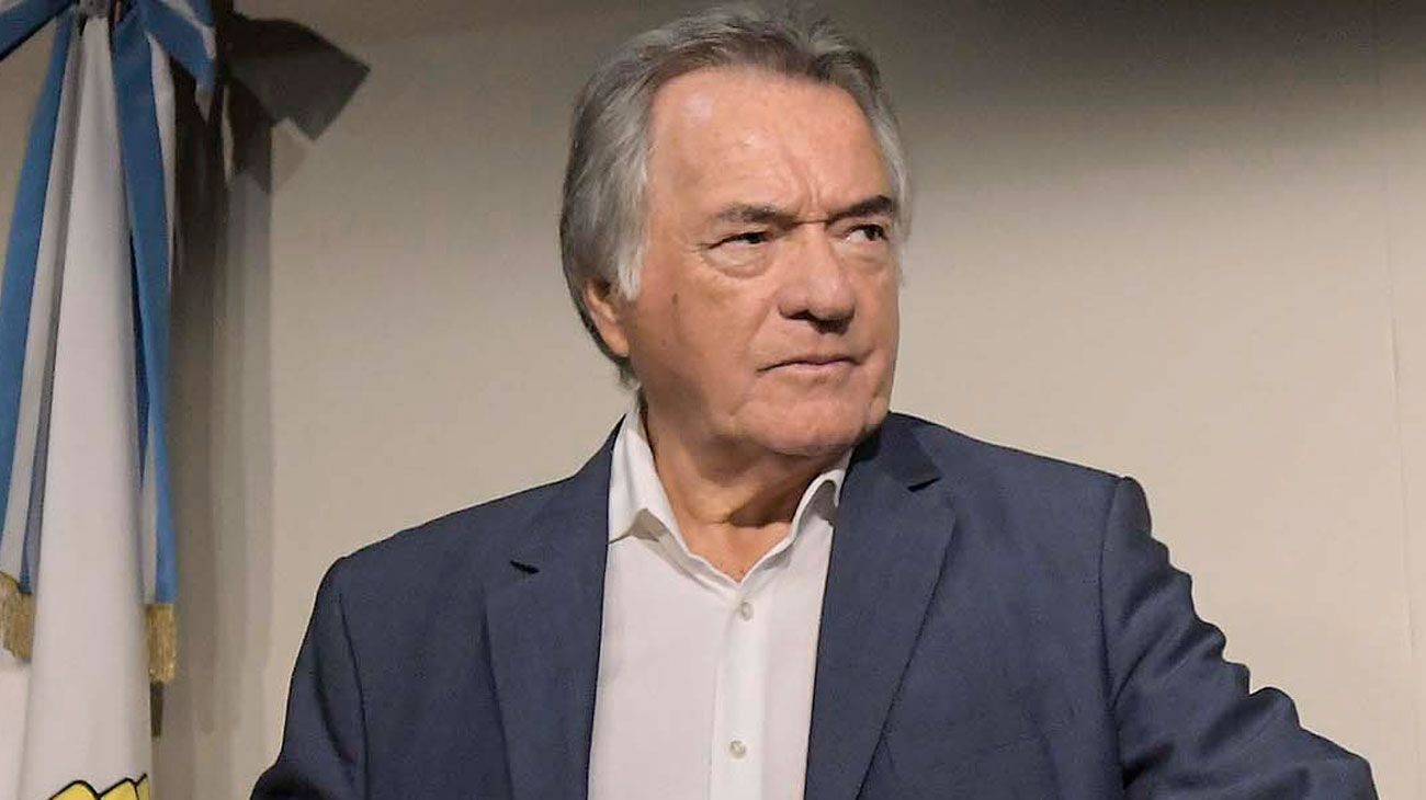 Arde la interna sindical: Luis Barrionuevo pidió la renuncia de Héctor Daer a la conducción de la CGT