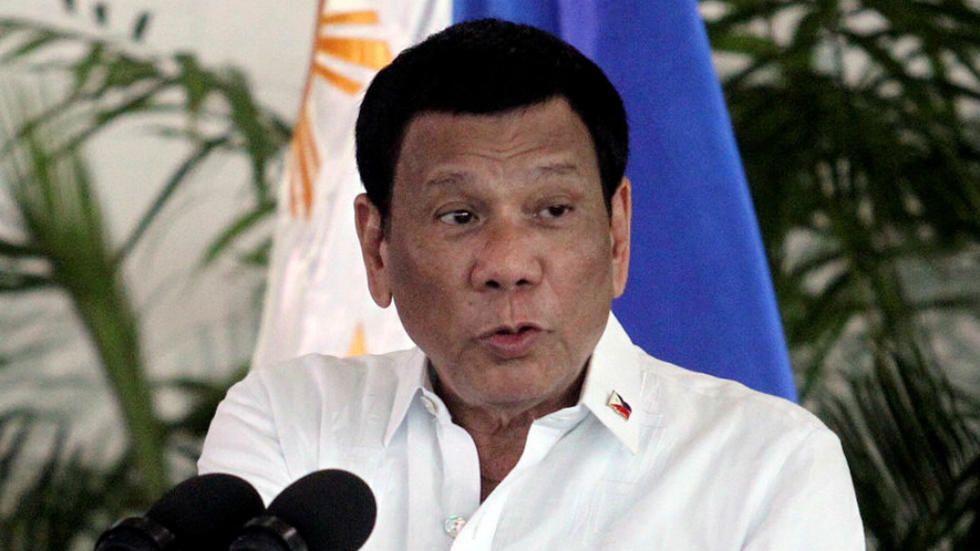 Duterte dice que Trump quiere salvar pacto que él abandonará