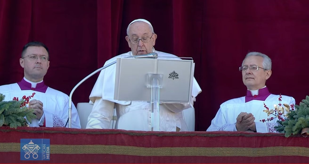 El papa Francisco condenó una "guerra insensata" en Ucrania e instó a "acallar las armas"