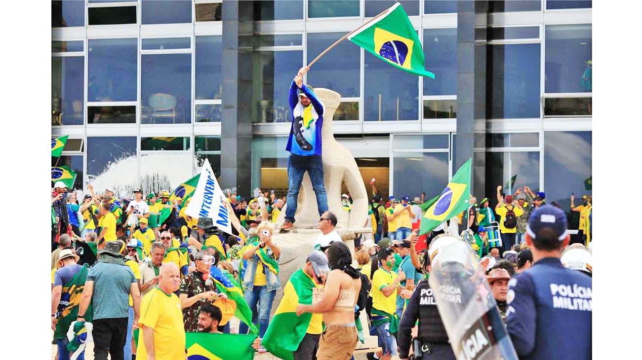 A un año de los ataques, Lula pide unidad en un Brasil aún polarizado