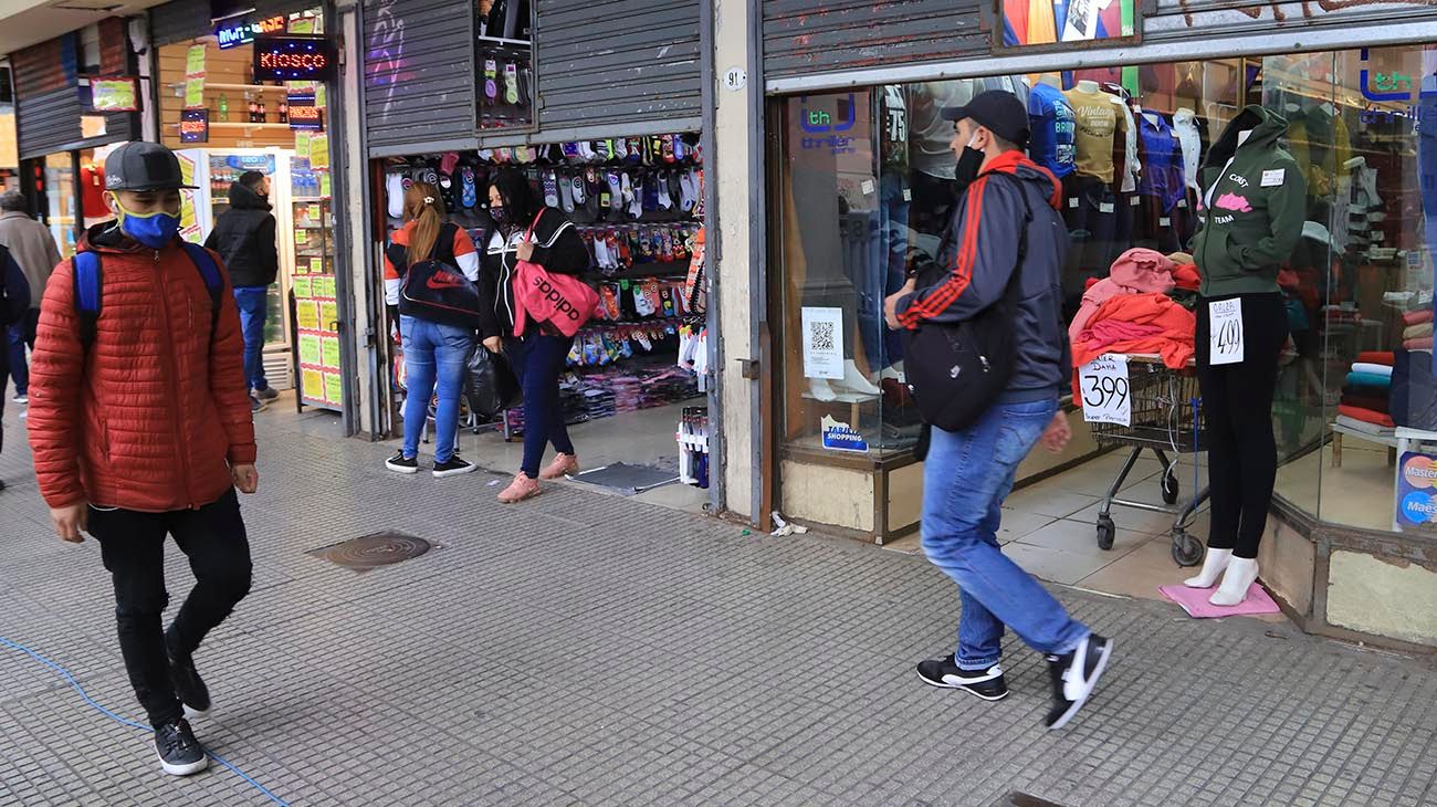 Tras 152 días sin trabajar, comercios de Once vuelven a abrir según su CUIT