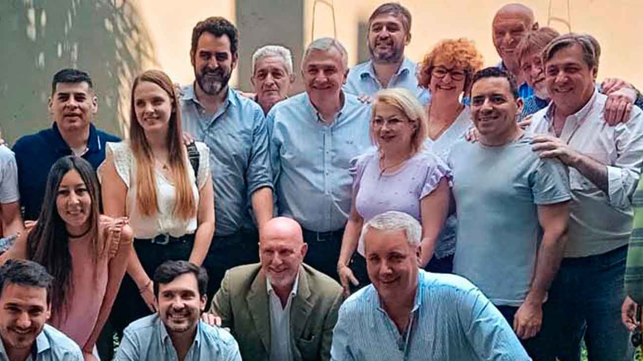 En la UCR se multiplican los diálogos cruzados con el PRO