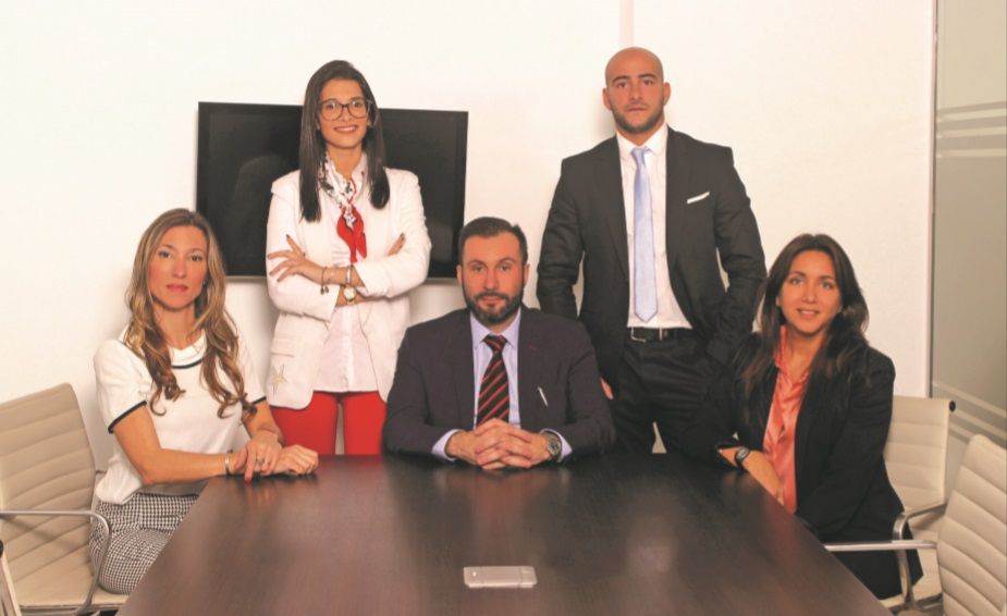“Delitos económicos: el lavado de activos y la evasión tributaria”