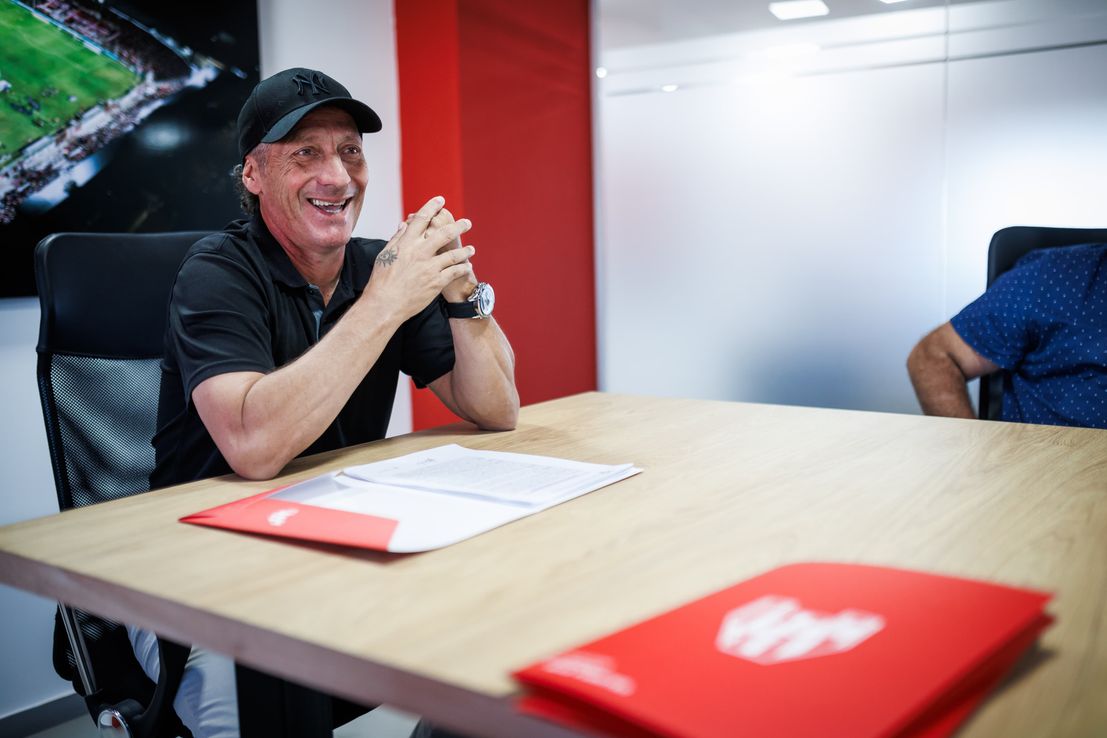 Troglio: “Me he transformado en un técnico conceptualista”