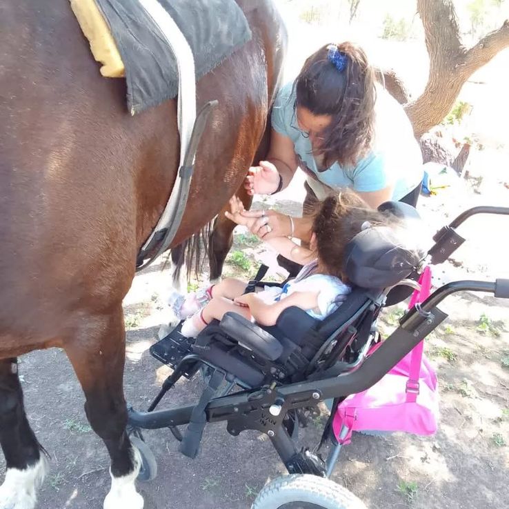 Equinoterapia, cuando el caballo abre a la palabra