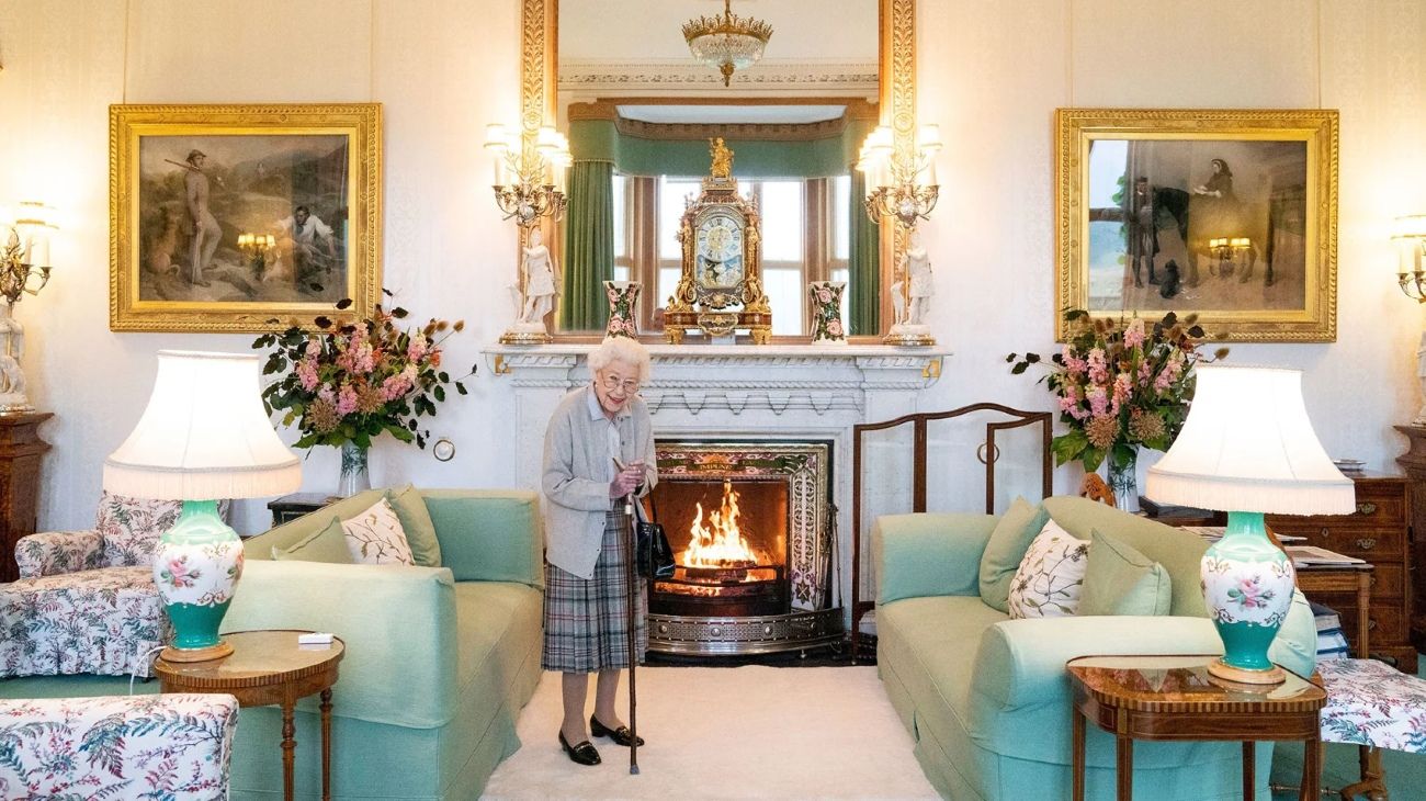 La reina Isabel II sufrió un "doloroso" cáncer en el último año de vida, reveló un amigo