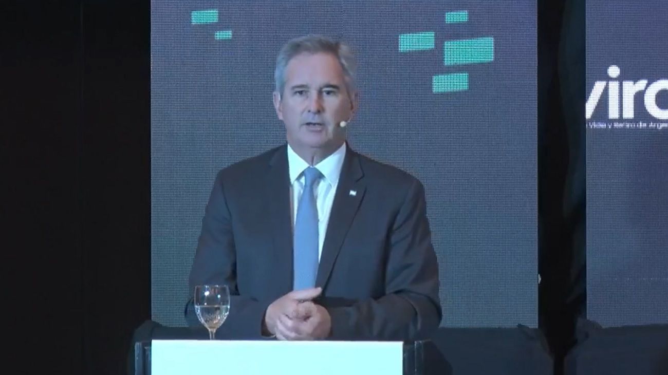 Cepo cambiario: el Gobierno reconoció que la salida está más cerca pero "no es urgente"