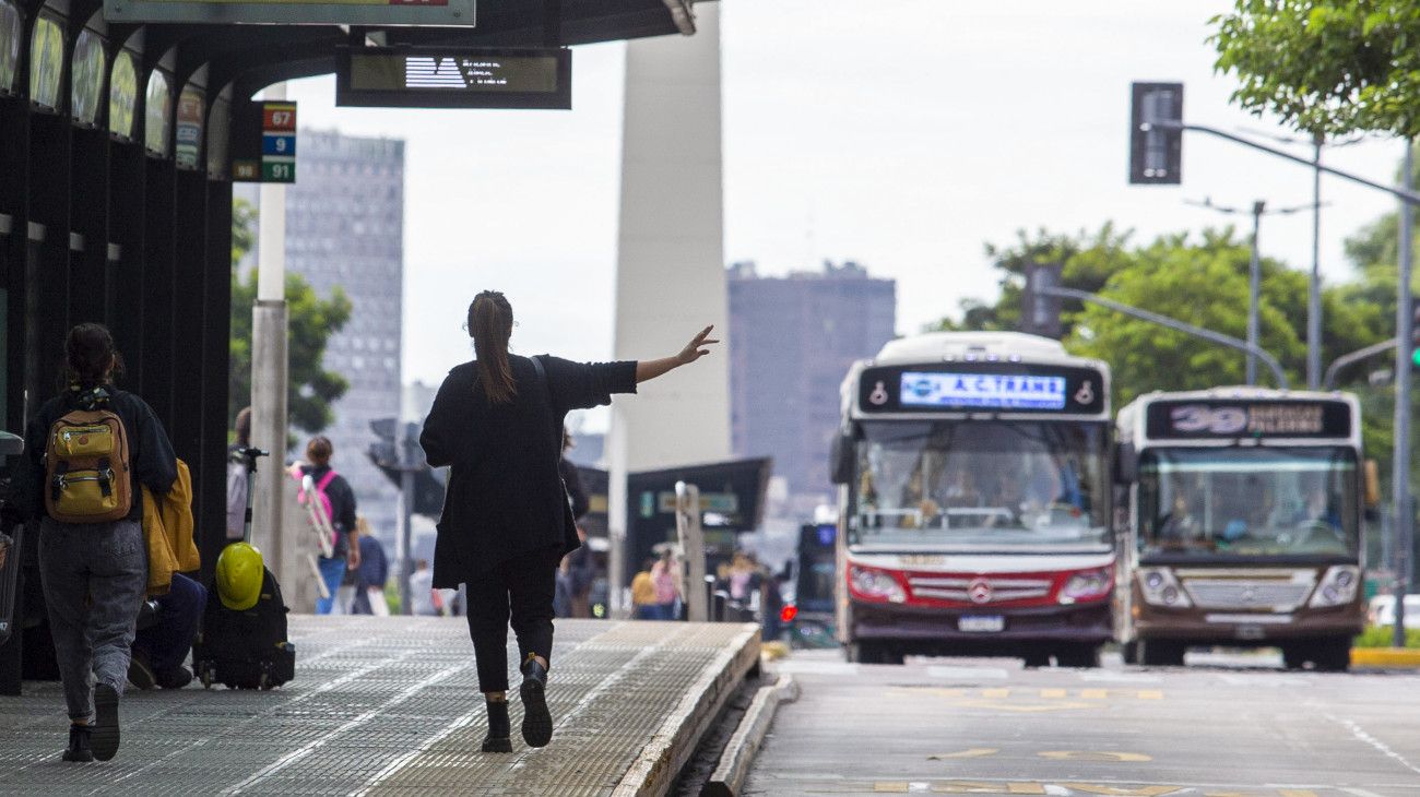 Colectivos: empresas podrían ir al paro en el AMBA por problemas financieros