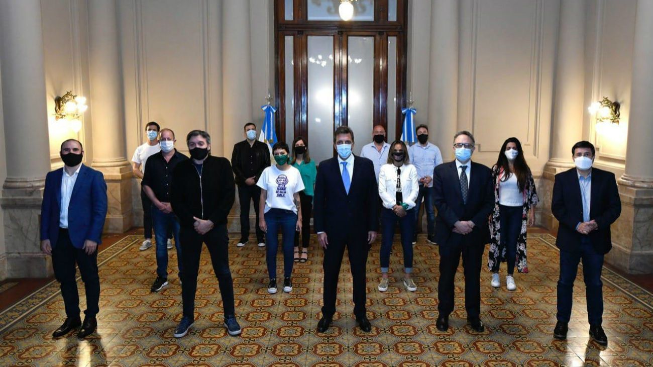 Los llamados de Máximo Kirchner detrás de la aprobación del impuesto a la riqueza