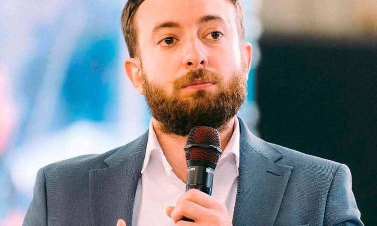 Agustín Laje abrió la puerta a ser candidato a senador por Córdoba en 2027