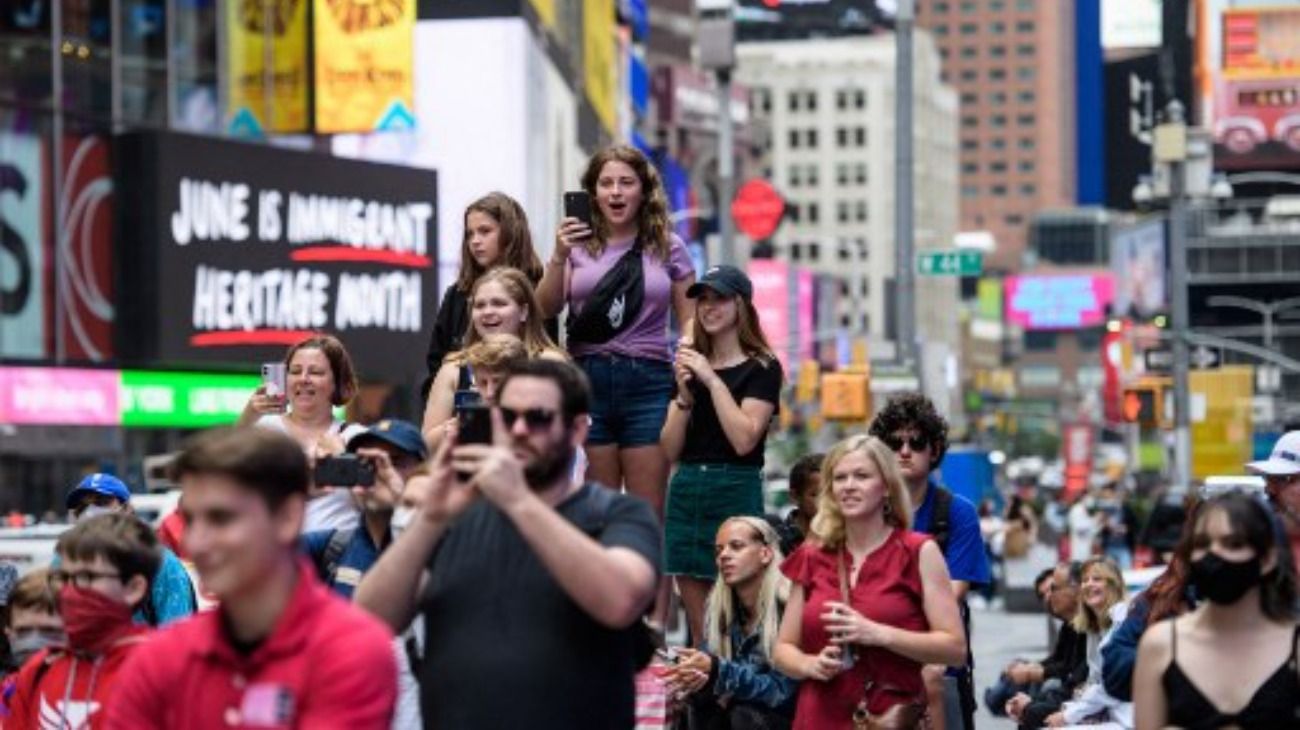 Nueva York, antiguo epicentro de la pandemia, "regresa a la vida tal como la conocíamos"