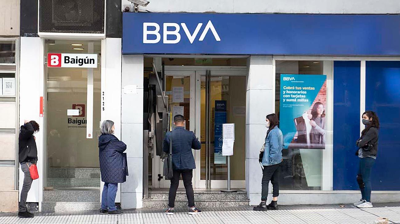 Cada $ 1.000 que se pagan de interés por un crédito, $ 440 son impuestos