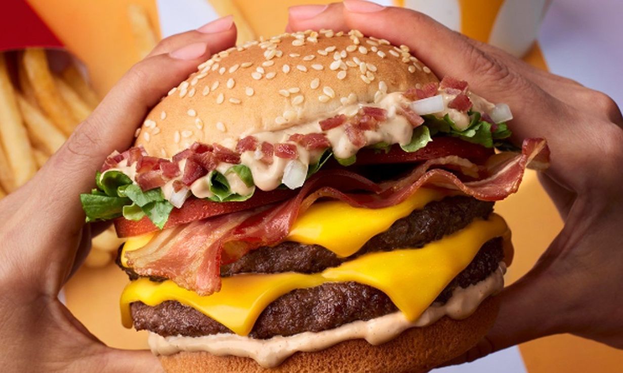Comió hamburguesas gratis en McDonald's por un año gracias a ChatGPT