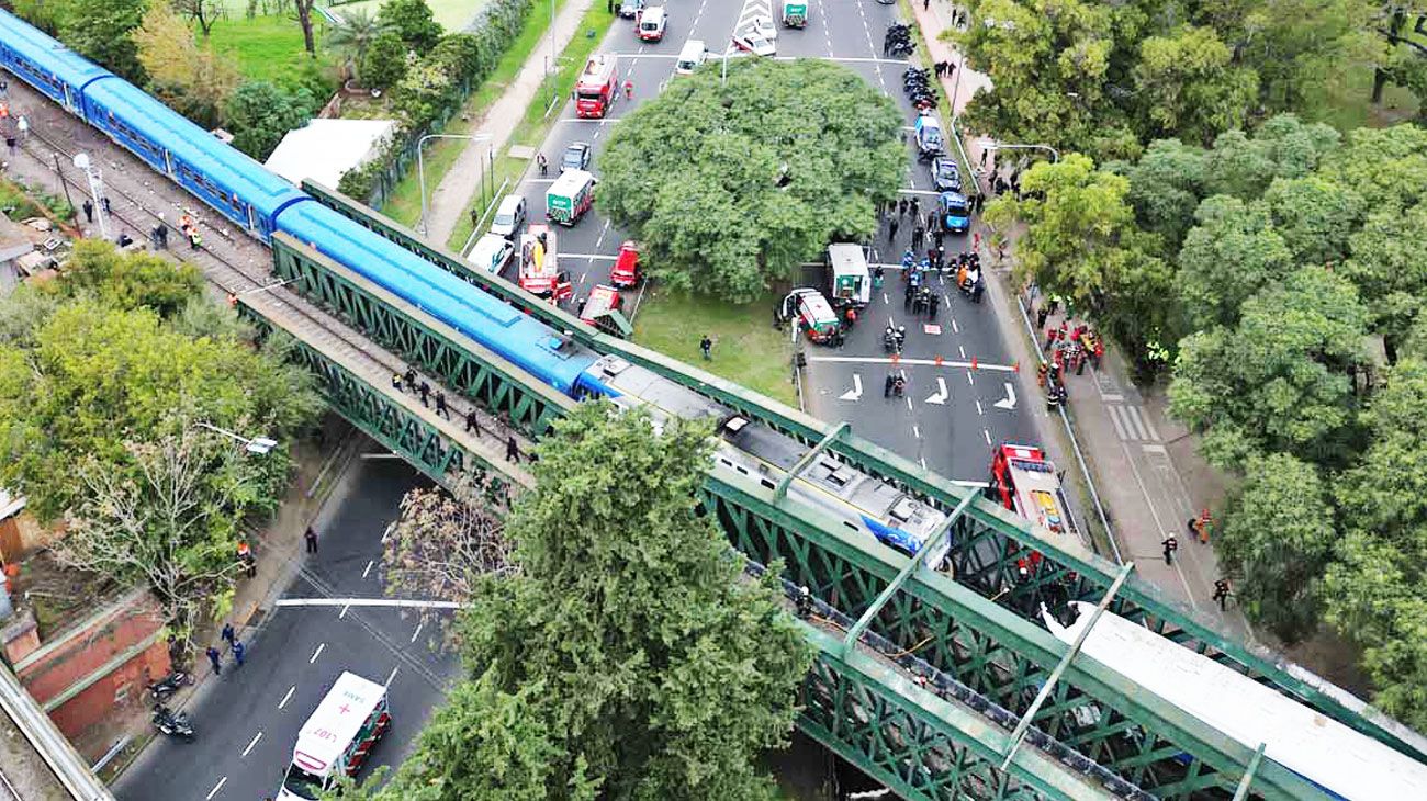 Los crudos relatos del accidente: “Pensé que nos caíamos del puente”