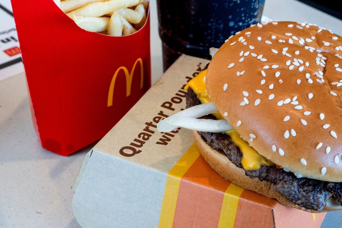McDonald’s vuelve a vender el Cuarto de Libra tras el brote de E. coli