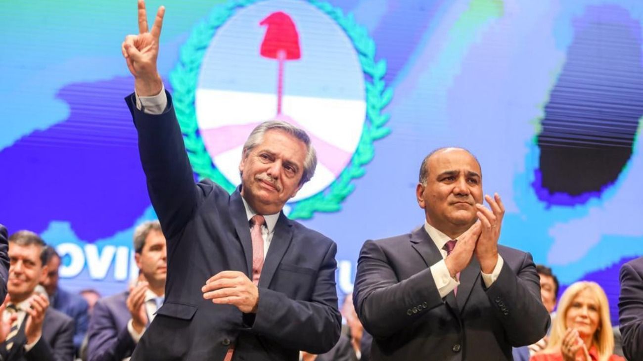 Manzur asumió la gobernación de Tucumán con la presencia de Alberto Fernández
