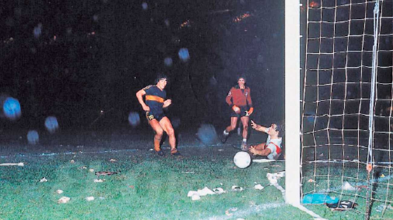 El encanto de los goles, atajadas y patadas del pasado
