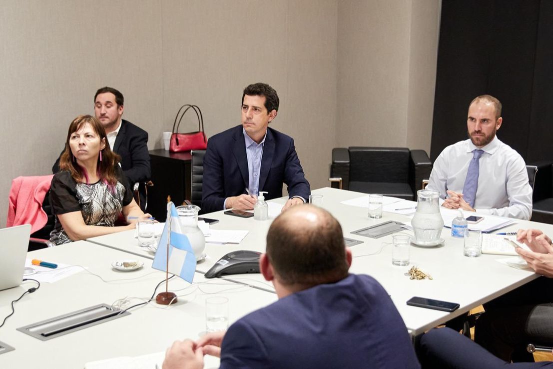 Guzmán pidió a las provincias coordinar las negociaciones de deuda