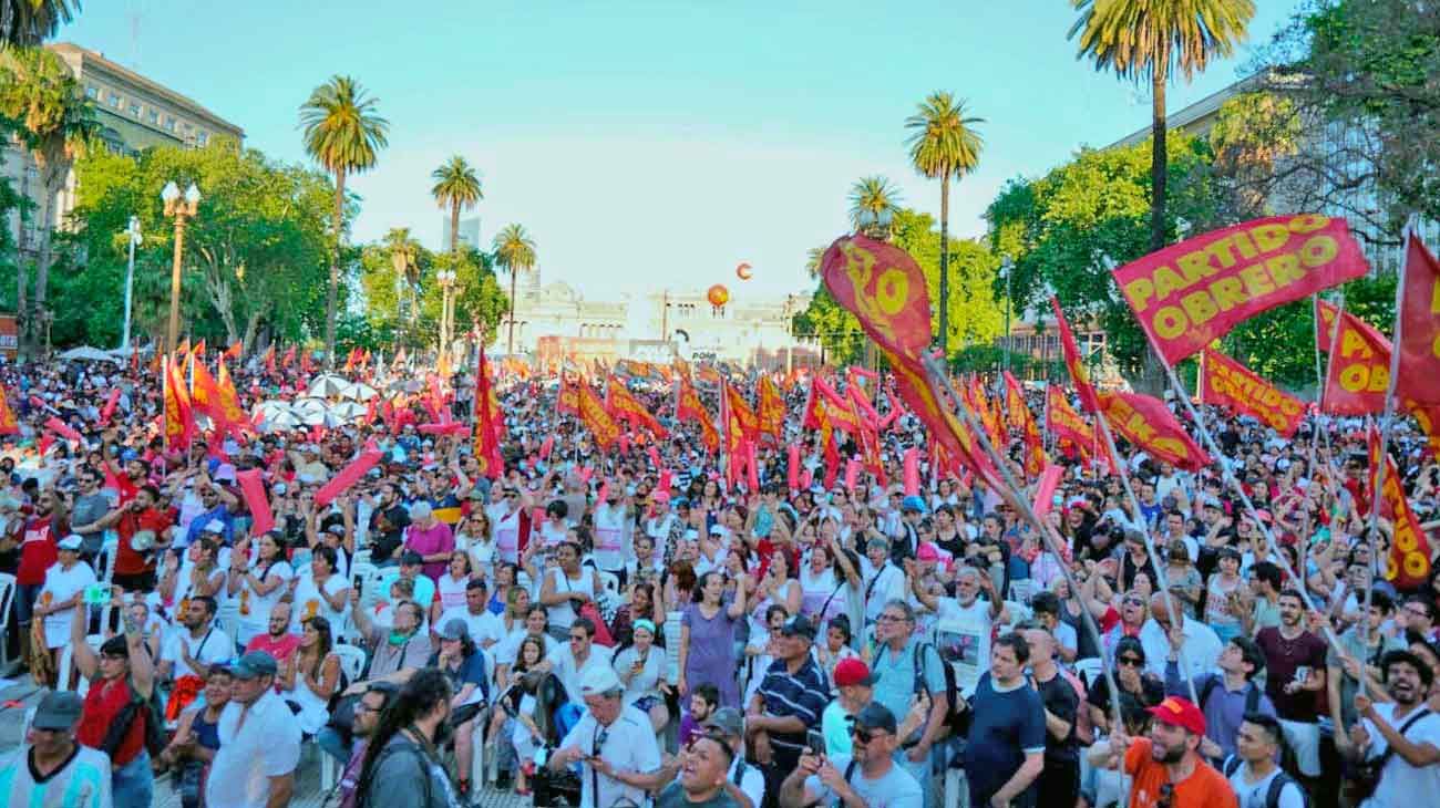 La izquierda pide protagonismo pero se enreda en sus debates