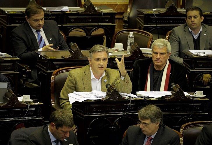 Llaryora y Tomás Méndez, dos que empiezan a medir para la intendencia
