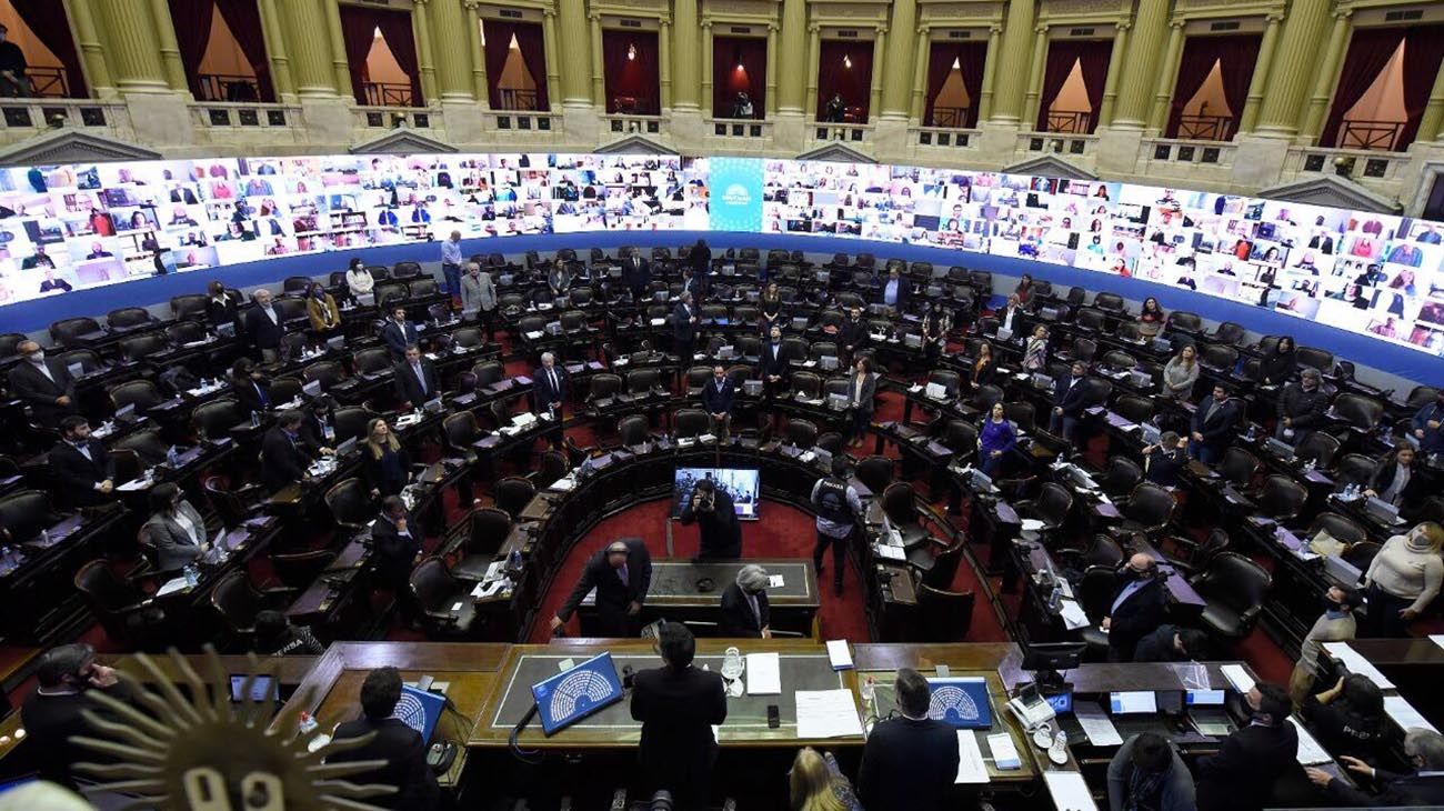 Diputados se reúnen con representantes del sector tabacalero