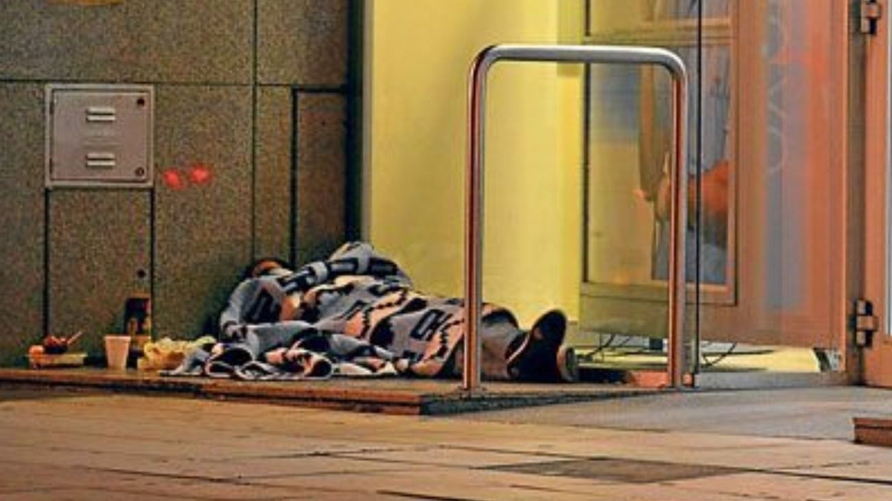 Ola de frío: denuncian incumplimientos en los paradores porteños