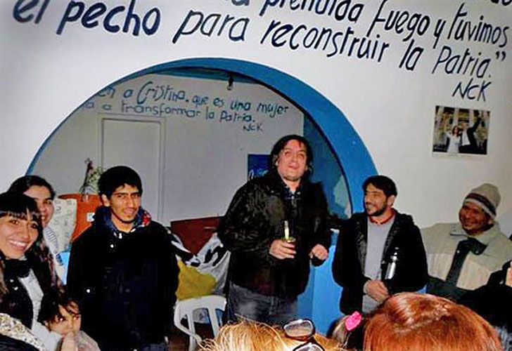 Máximo se lanza a la campaña emulando el estilo de Néstor K