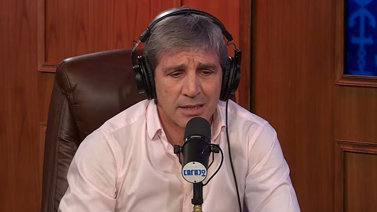 El duro mensaje de Caputo a los empresarios que trasladan la suba del dólar a los precios