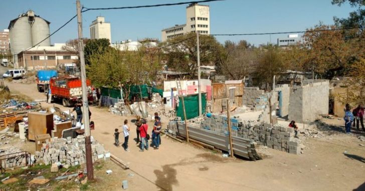 Una villa copada por narcos muestra el rostro más cruel de la exclusión
