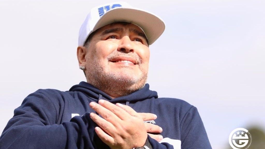 No sin polémica, avenida de Villa Gesell será rebautizada Diego Maradona