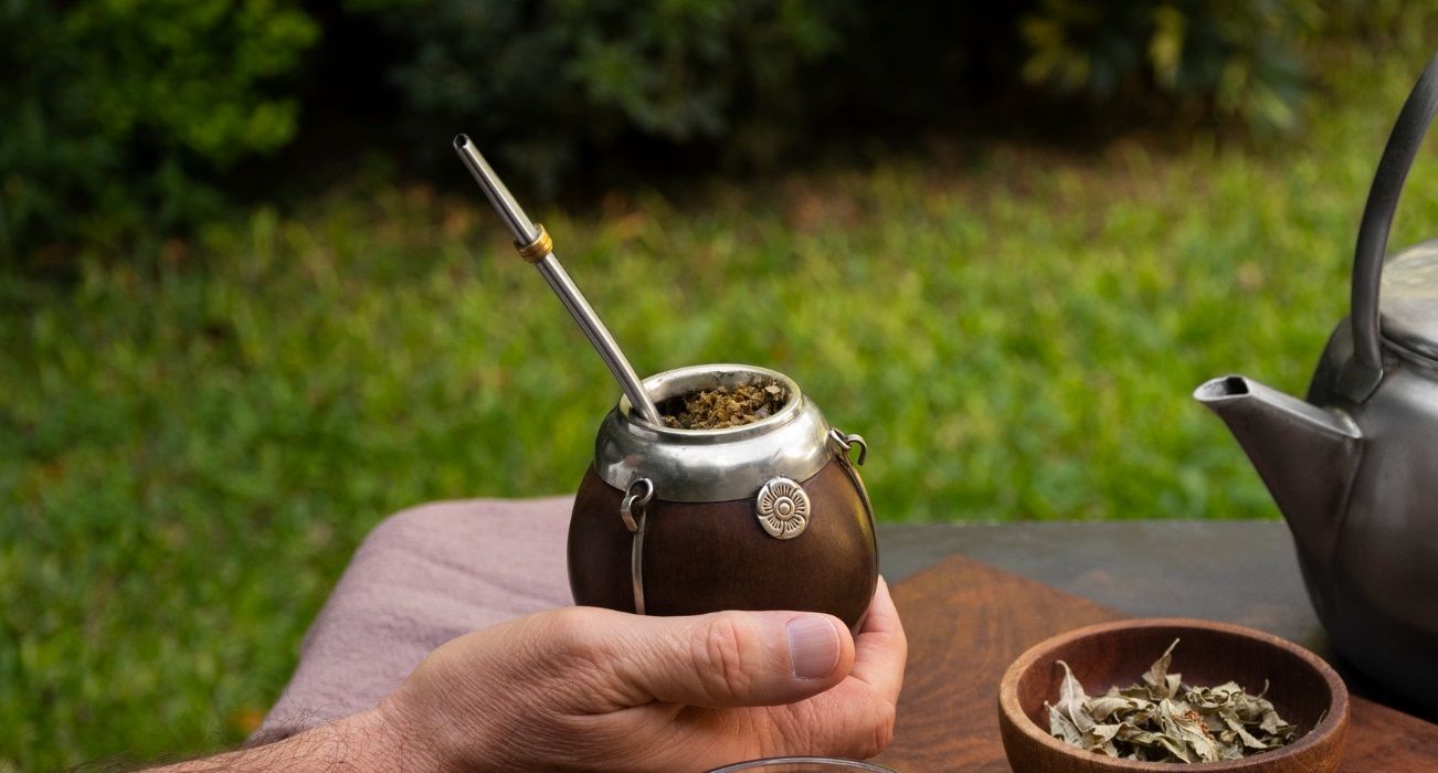 La cosecha de yerba mate se emparejó a valores de 2022