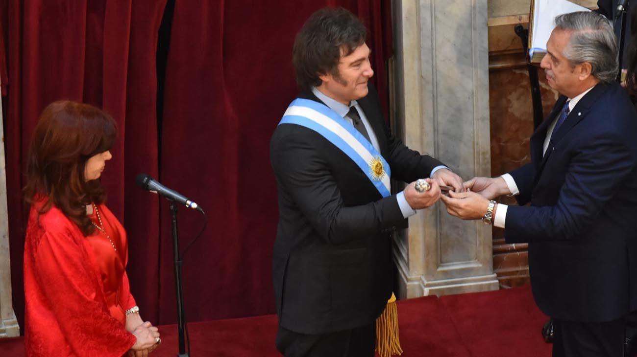 Milei cumple su primer mes y el INDEC le da la bienvenida