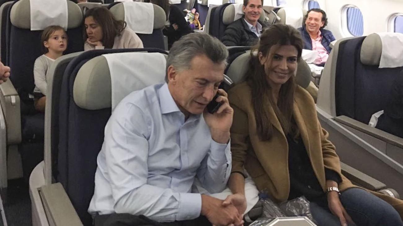 Desde los Estados Unidos, Mauricio Macri solicitó autorización para viajar a Francia con motivos "reservados"