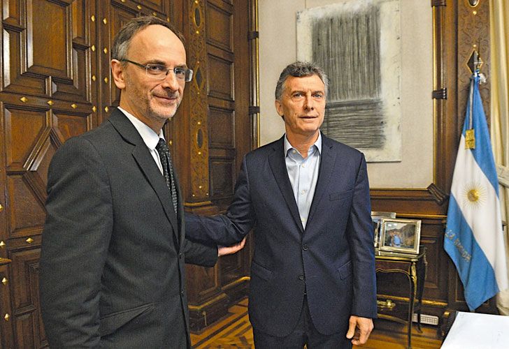 Futuros conflictos de intereses, detrás de la salida de un funcionario clave