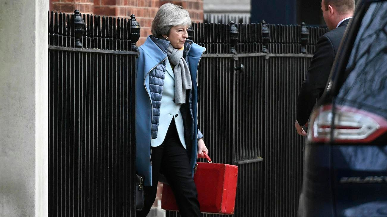 May presentará el lunes su ‘plan B’ para dejar la Unión Europea