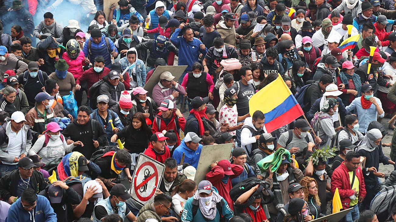 Jaque a la democracia y sus instituciones