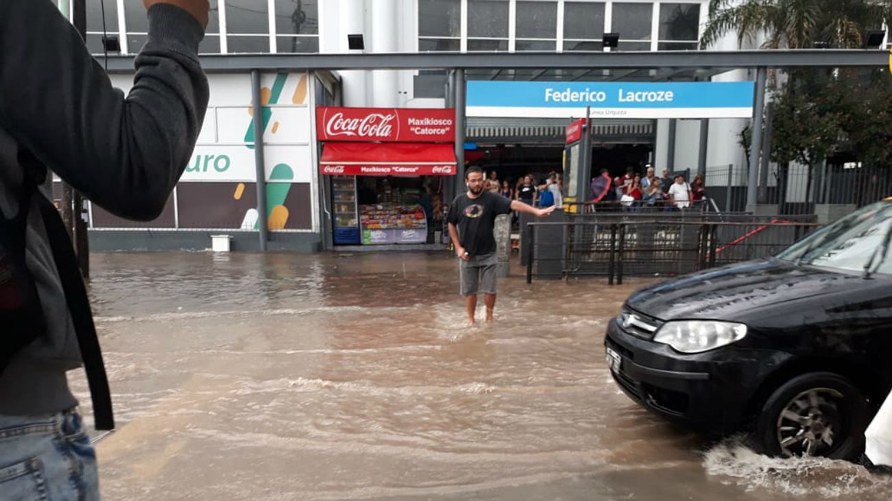 Cómo funciona el transporte tras el diluvio y las inundaciones en Buenos Aires