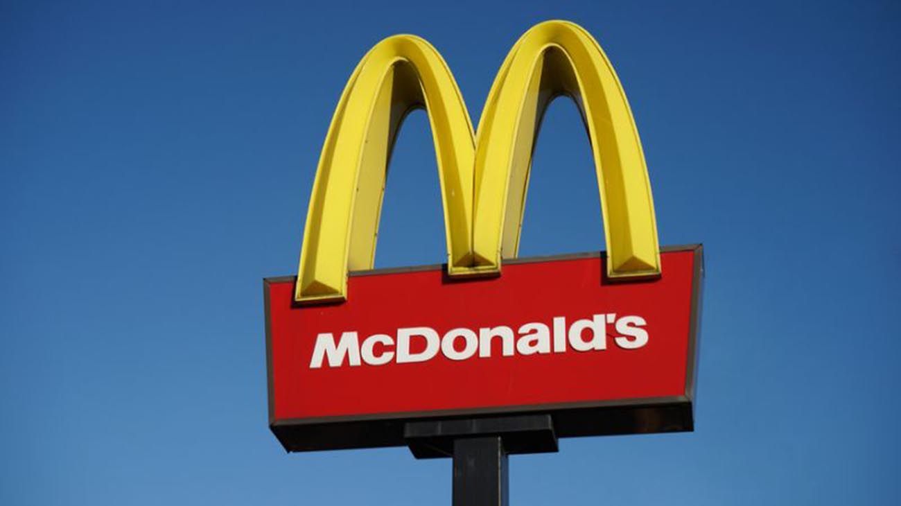 McDonald's anuncia un plan de reabrir restaurantes en Ucrania