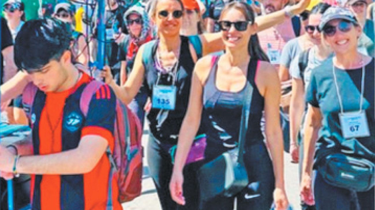 En plena crisis, Carolina "Pampita" Ardohain participó de la peregrinación a Luján