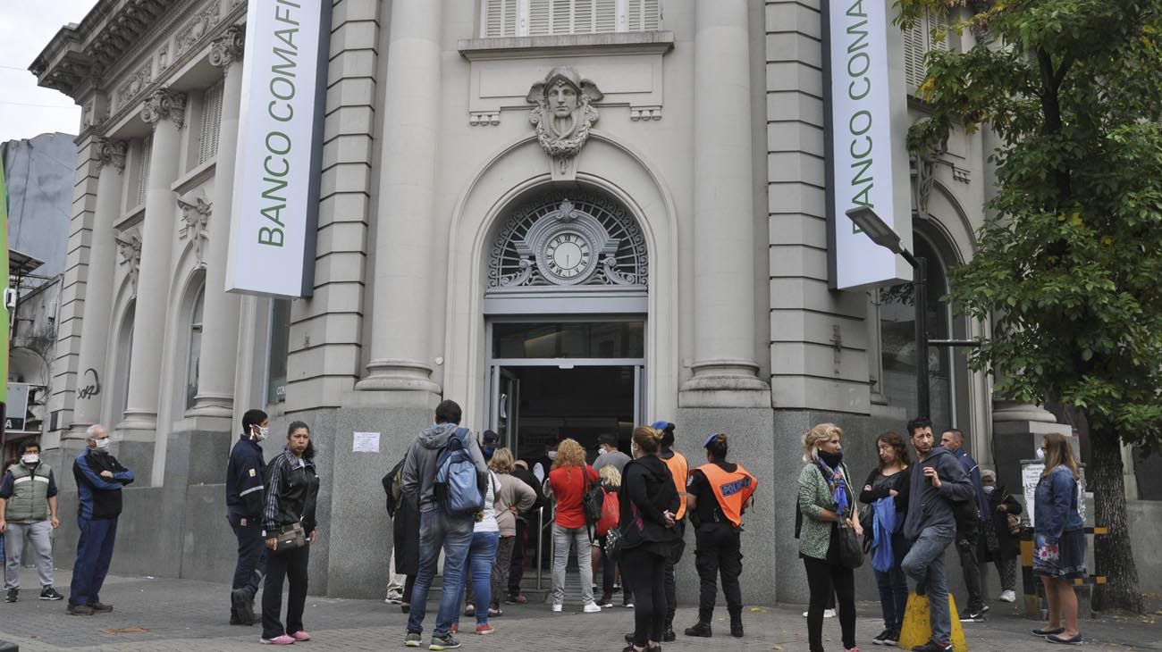 Fe de vida de jubilados y pensionados: cómo hacer el trámite, banco por banco