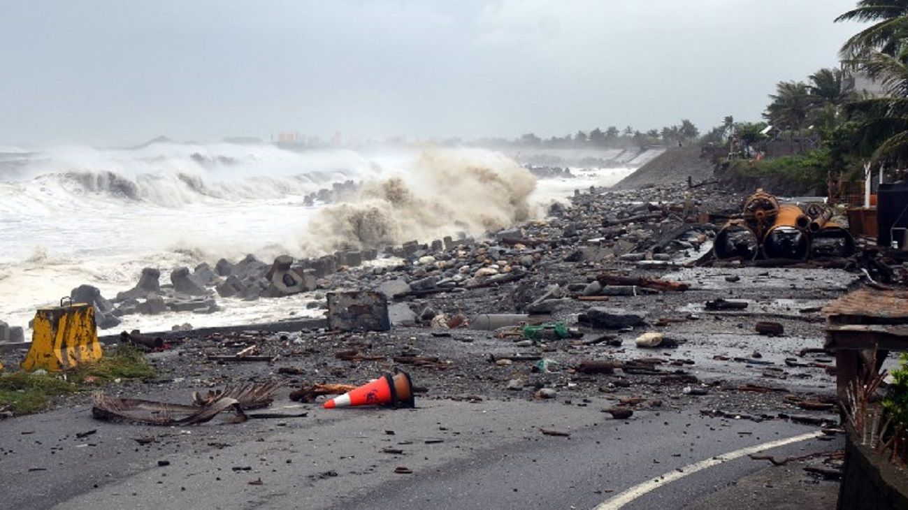El tifón Mangkhut dejó más de una docena de muertes tras su paso por Filipinas