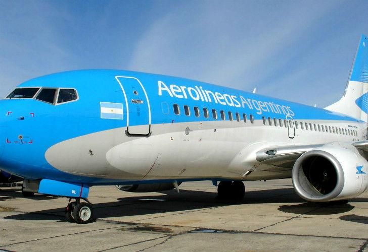 Vuelan más pasajeros, pero Aerolíneas cada vez pierde más mercado doméstico