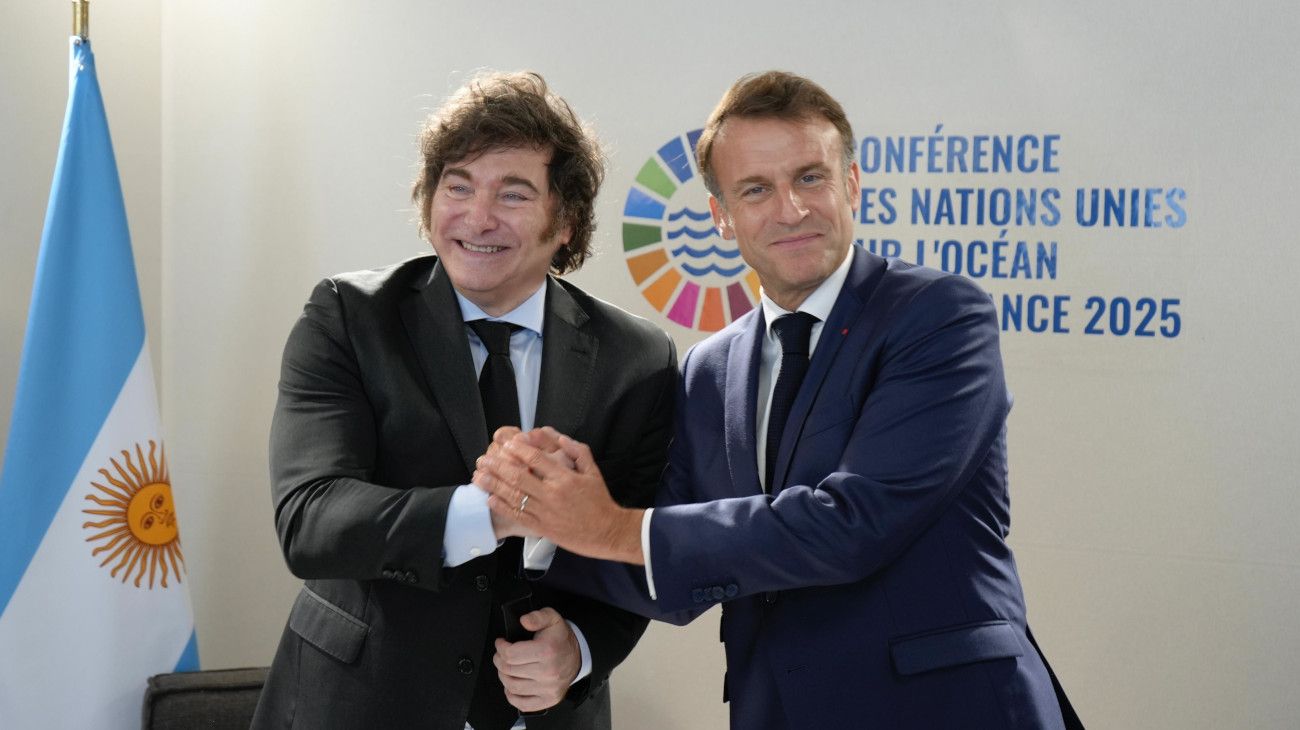 Javier Milei se reunió con Emmanuel Macron para hablar del acuerdo Mercosur - Unión Europea