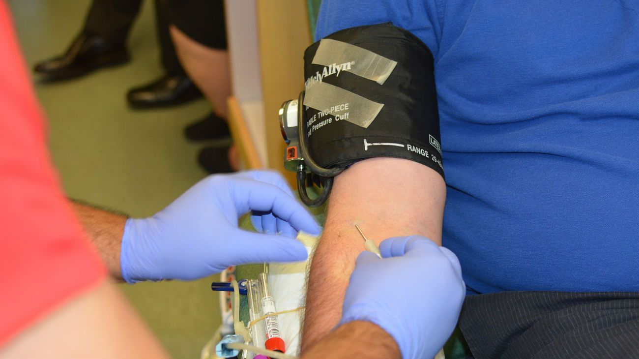 Cómo encontrar a tu "alma gemela" al donar sangre