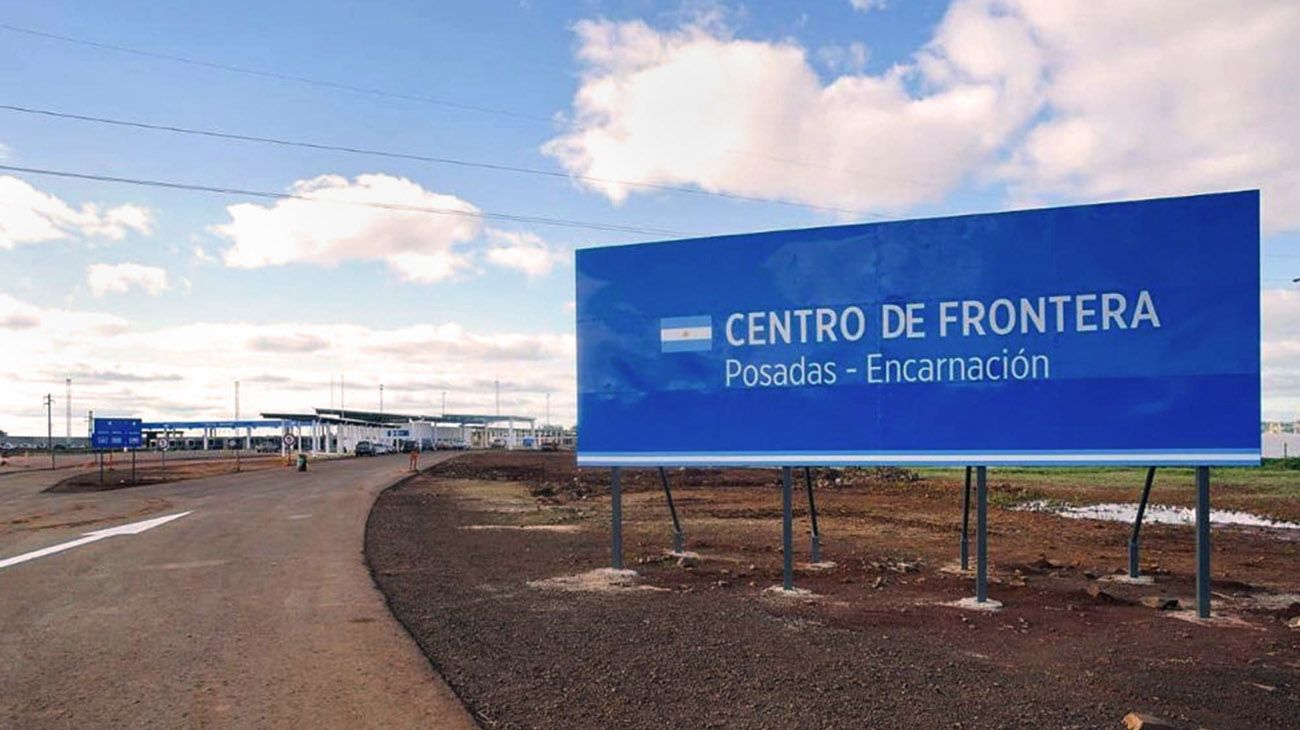 El Gobierno evalúa un cierre de fronteras para turistas extranjeros