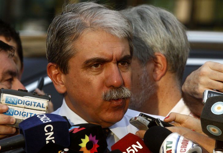 Aníbal F le devolvió la gentileza a Batlle: "Es un gorila imposible de detener"