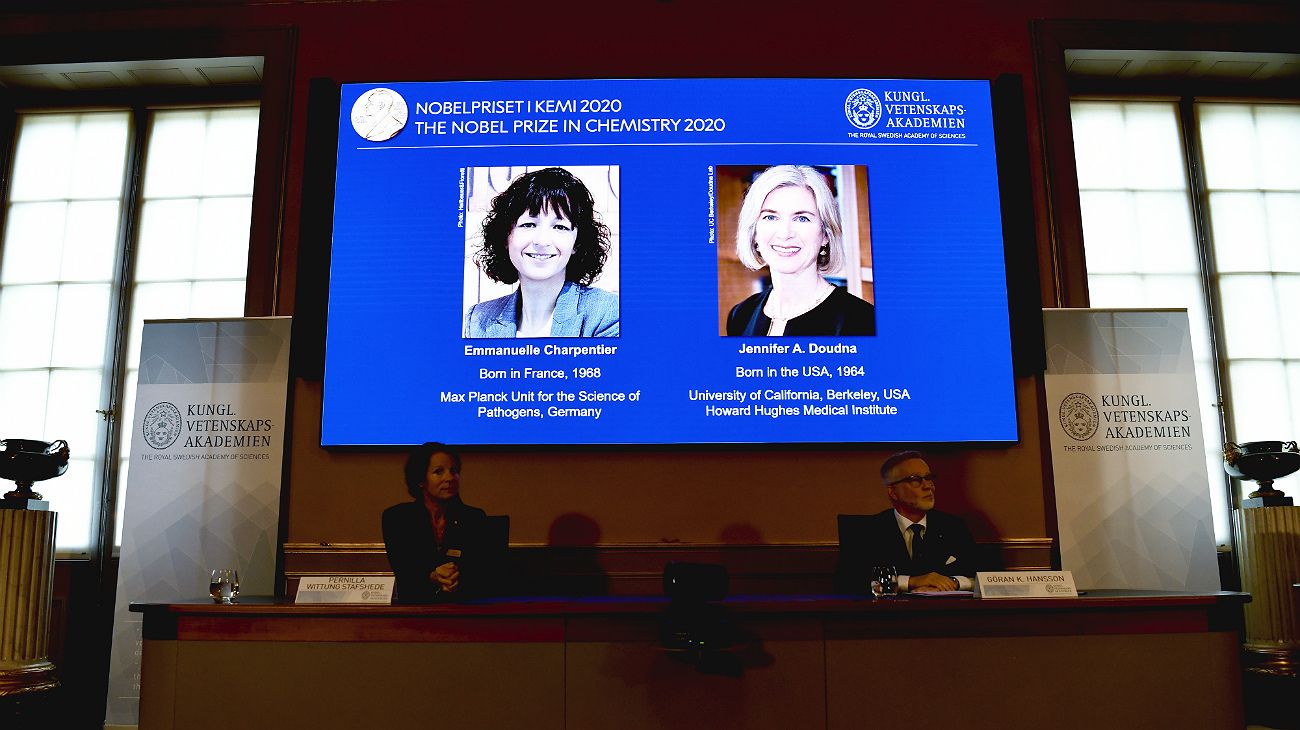 Científicas ganan Nobel de Química por las "tijeras genéticas"