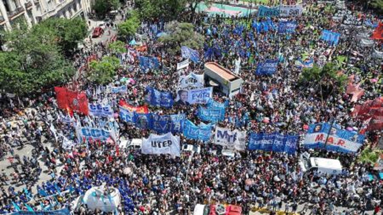 Desde el círculo rojo empresarial, "apoyan la reforma laboral y rechazaron fuertemente el paro"