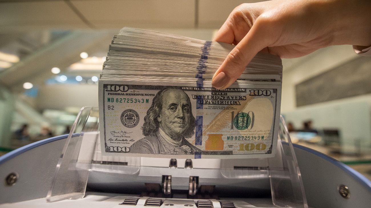 Sin la intervención del Central, el dólar cerró la jornada estable