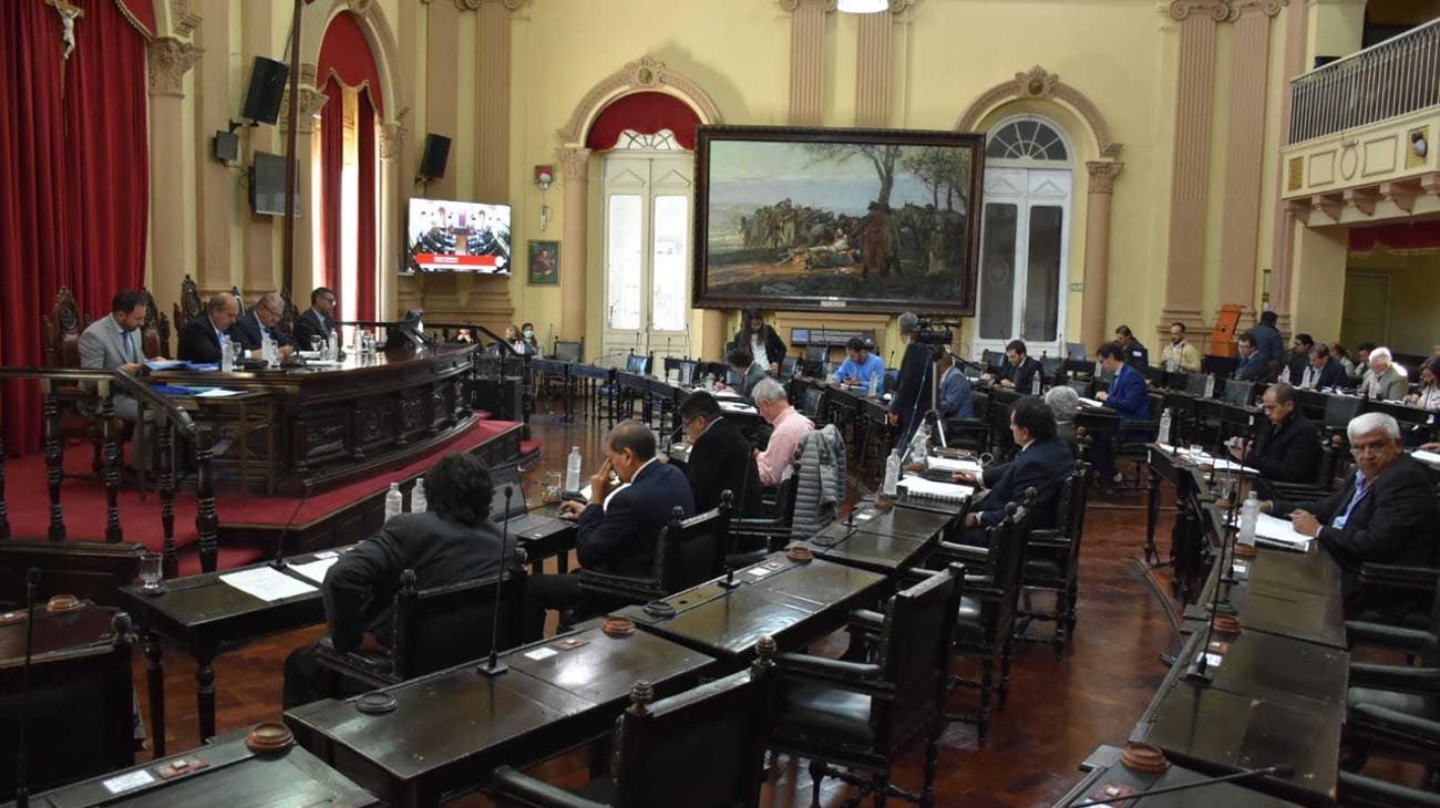 Salta: ya es ley la regulación de las protestas sociales, cortes de calles y rutas